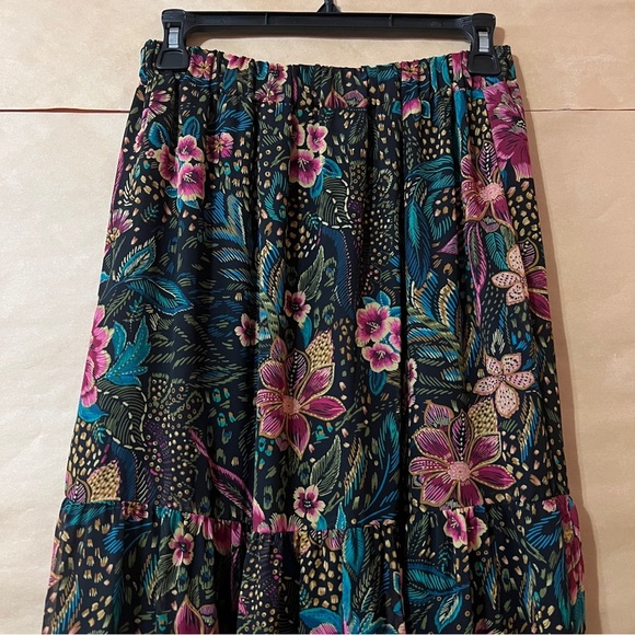 Evereve | NWT Matching Set Azalea One Shoulder Top & Tiered Maxi Skirt Size M - Picture 13 of 16